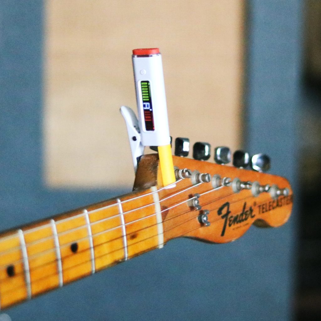 商品番号:121<br>Tunerette<br>Clip-On Guitar Tuner <br>Rock Your Tune in Style!<br>¥6,980(税/送料込) 1